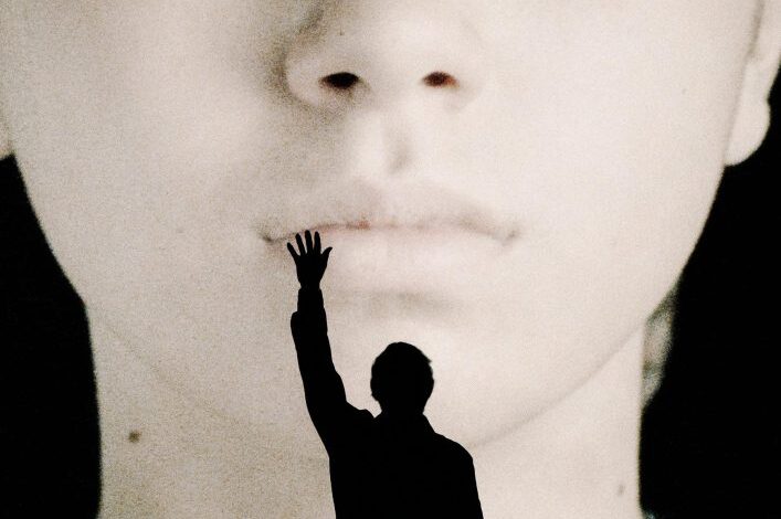 Close Your Eyes (2023)